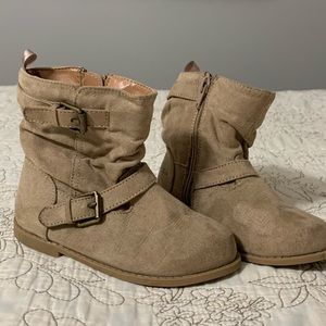 Girls Old Navy Taupe ankle booties